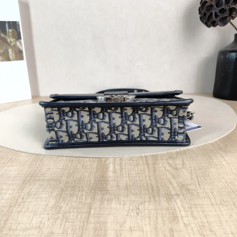 DIOR Crossbody Bag 30 Montaigne East-West 30 Blue Canvas， Small 21 × 6 × 12 cm — cover view 6 of 6