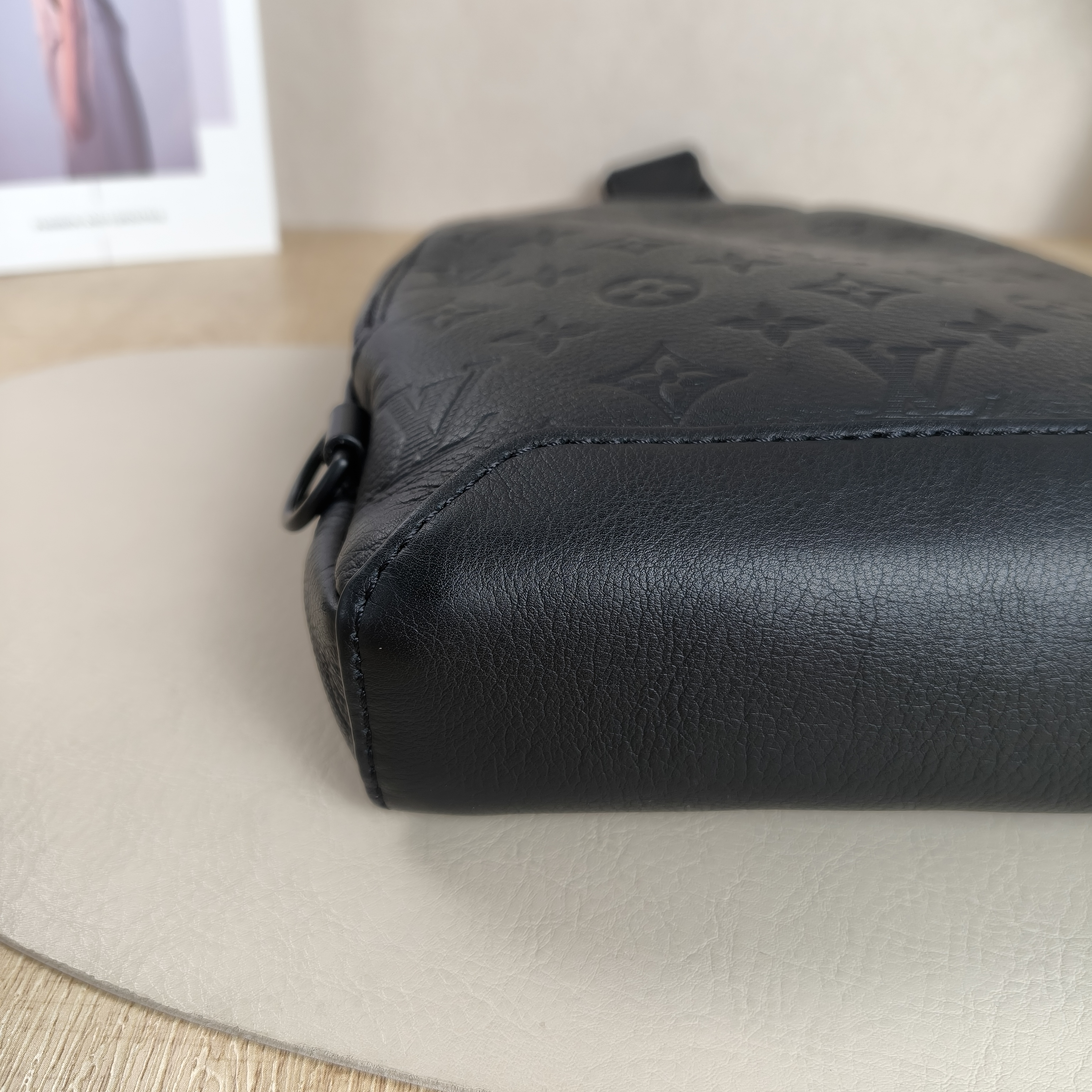 Louis Vuitton Shoulder Bag Duo Shoulder Bag Black Calfskin One Size20 × 6 × 42 cm — cover view 5 of 12