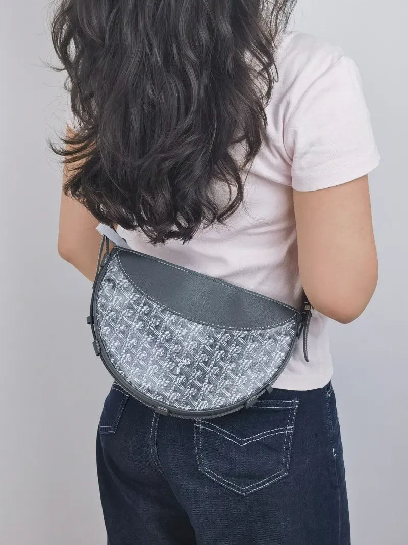 GOYARD Crossbody Bag Hirondelle Grey ine Canvas One Size 25 × 6 × 17 cm — on-model view 2 of 2
