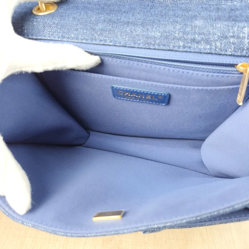 Chanel Backpack Backpack Blue One Size 25 × 6 × 22 cm — detail view 5 of 12