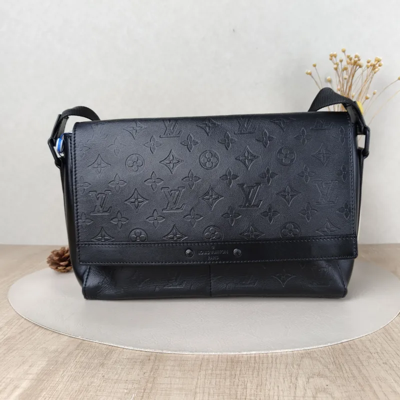 Louis Vuitton Crossbody Bag Sprinter Messenger Bag Black Calfskin One Size32 × 11 × 21 cm