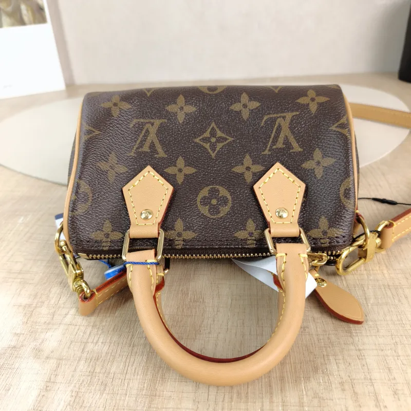 Louis Vuitton Crossbody Bag Speedy Nano Shoulder Strap PVC nano 16 × 7.5 × 10 cm — detail view 2 of 11