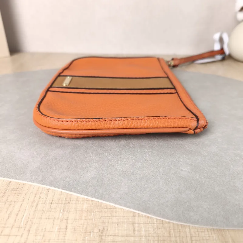 BURBERRY Clutch Clutch Calfskin One Size 24*17 — detail view 7 of 8