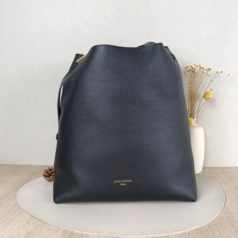 Louis Vuitton Shoulder Bag Low Key Hobo Shoulder Bag Black Calfskin Medium31 × 18 × 35 cm