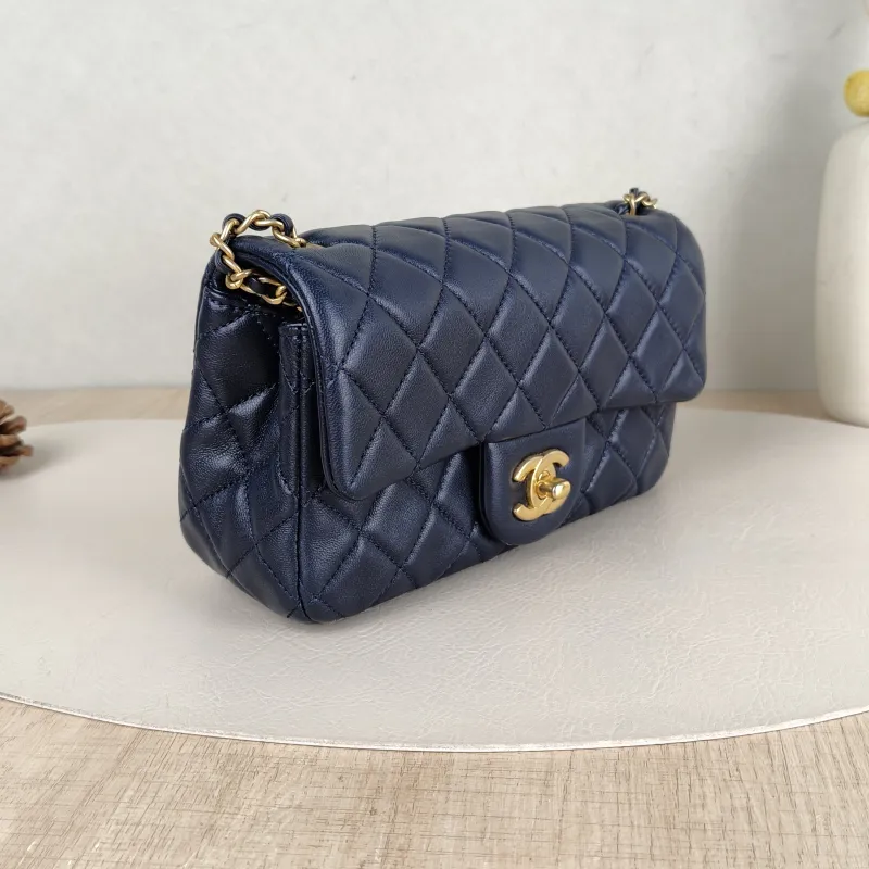 Chanel Crossbody Bag mini Blue Lambskin One Size20 × 6 × 12 cm — cover view 4 of 5