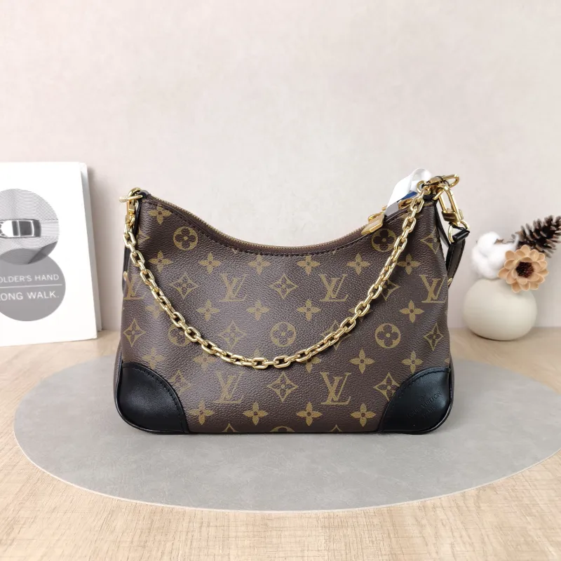 Louis Vuitton Crossbody Bag Boulogne PVC Small26 × 9.5 × 16 cm — cover view 1 of 6