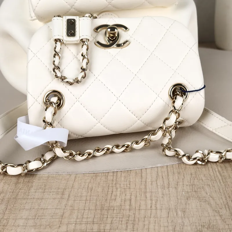Chanel Backpack Duma White Small18 × 12 × 18.5 cm — detail view 15 of 15