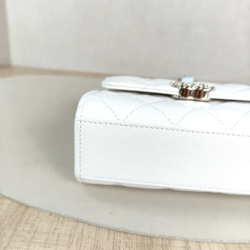 Chanel Crossbody Bag kelly White Grained Calfskin nano 15 × 5 × 11 cm — detail view 9 of 12