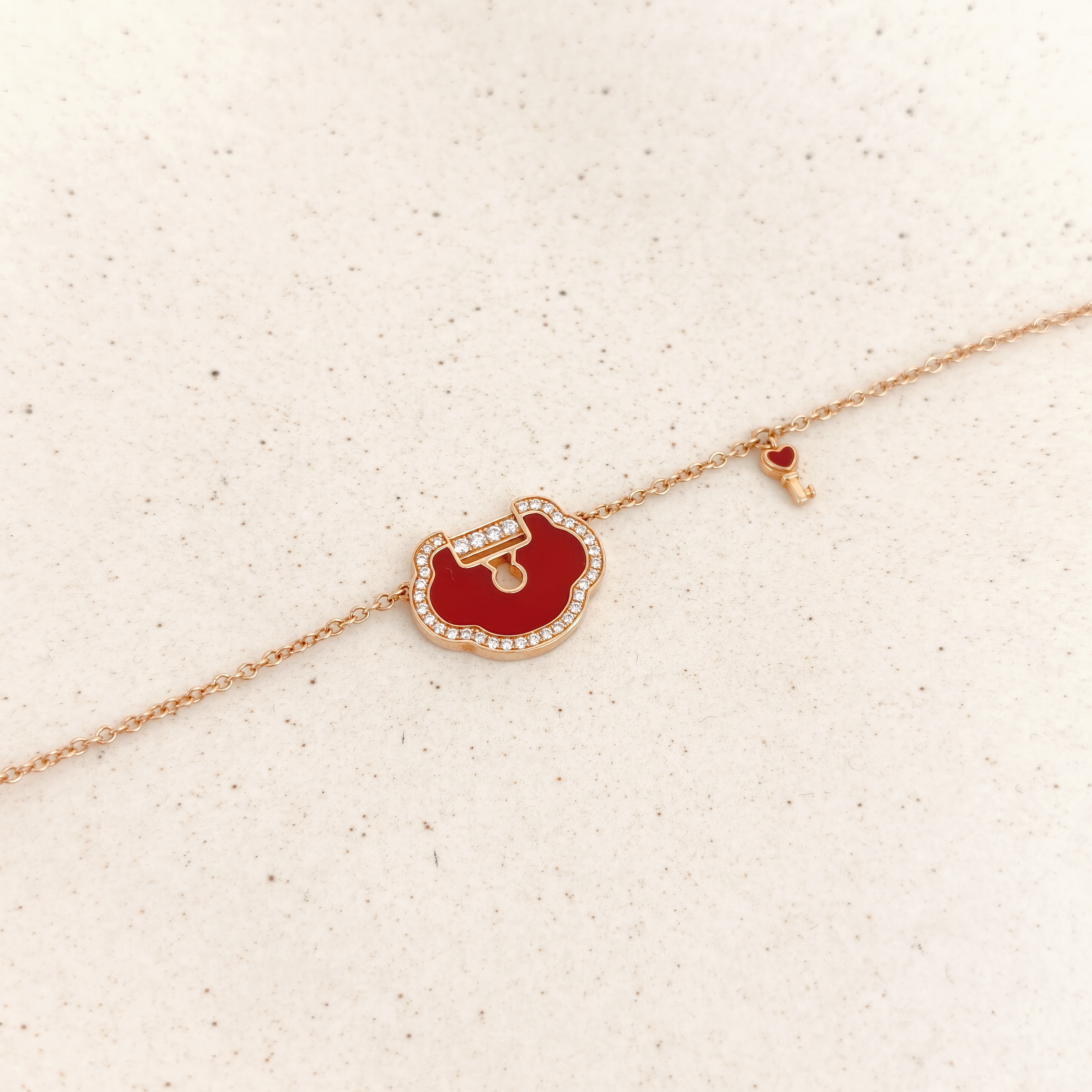 Qeelin Bracelet Yu Yi Collection Bracelet Red Agate Diamond18KR ose Gold One Size18cm — cover view 2 of 6