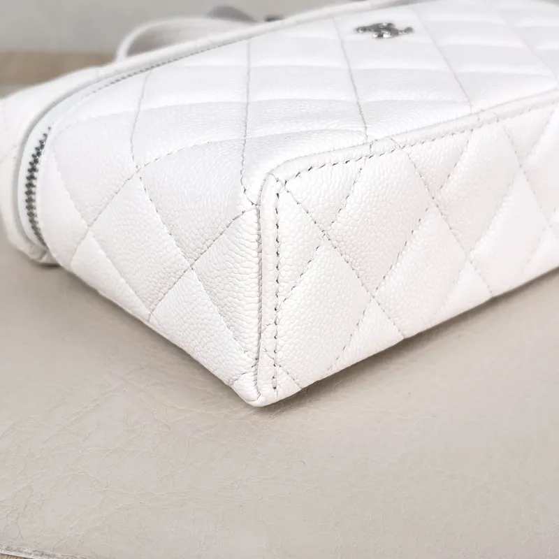 Chanel Crossbody Bag26s lp Box Bag Top Handle Crossbody Bag White Calfskin One Size 19.5 × 5 × 17 cm — detail view 8 of 15