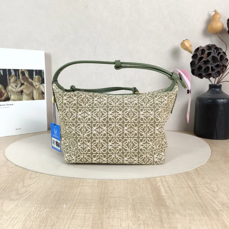 LOEWE Top Handle Bagcubi Vanity Case Bag Monogram Canvas Small20 × 11 × 15 cm