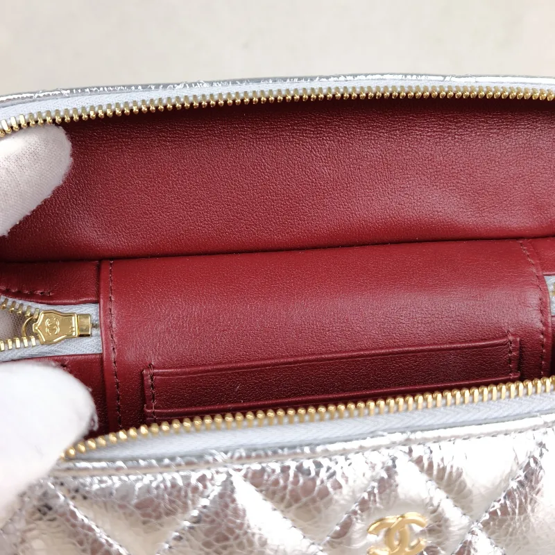 Chanel Crossbody Baglp Box Bag Top Handle Crossbody Bag Silver Calfskin One Size19.5 × 5 × 17 cm — detail view 2 of 13