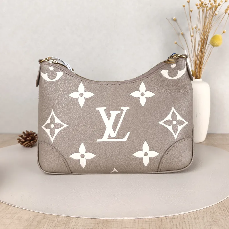 Louis Vuitton Crossbody Bag Boulogne Monogram Empreinte Embossed Calfskin Small 26 × 9.5 × 16 cm