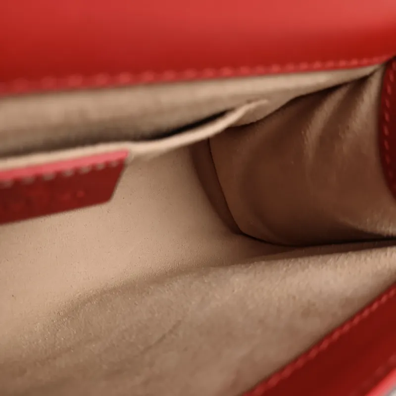 GUCCI Crossbody Bag Padlock Red Calfskin Small 20.5 × 7.5 × 13 cm — detail view 4 of 10