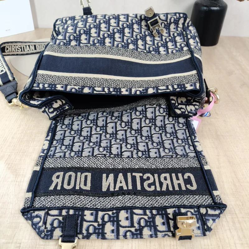 DIOR Crossbody Bag camp Messenger Bag Blue Canvas Medium29 × 12 × 22 cm — detail view 4 of 11