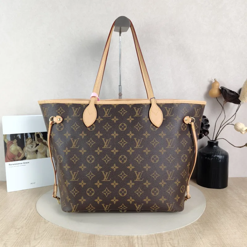 Louis Vuitton Shoulder Bag Neverfull Monogram PVC Medium 31 × 14 × 28 cm — cover view 2 of 4