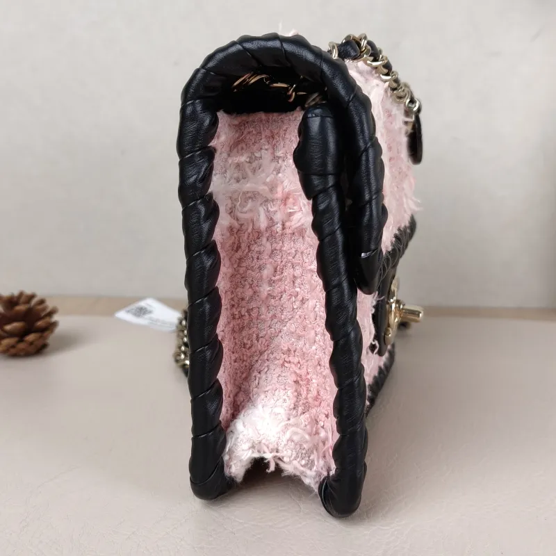 Chanel Crossbody Bag 22c Woven Pink One Size 19 × 5 × 15 cm — detail view 15 of 15