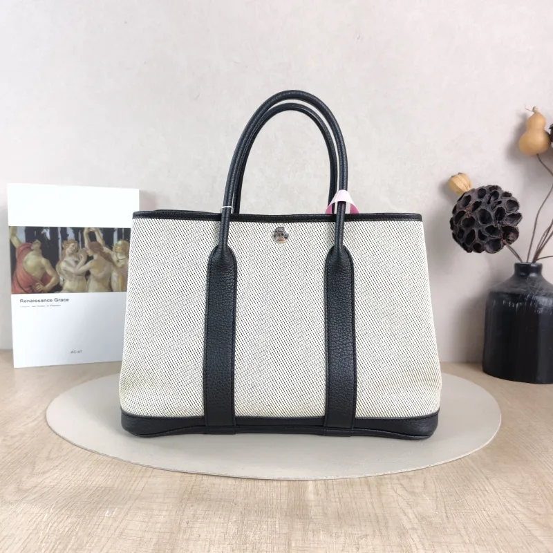 Hermès Top Handle Bag Garden Party 30 30 Beige · Black Canvas · Negonda Calfskin Medium 30 × 13 × 21 cm B