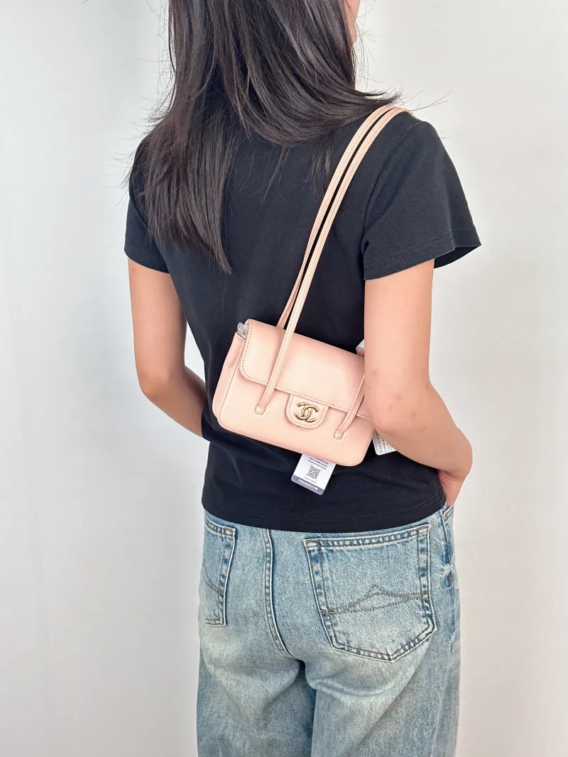 Chanel Shoulder Bag26p preppy coco Pink Grained Calfskinmini17 × 5 × 11.5 cm — on-model view 1 of 2