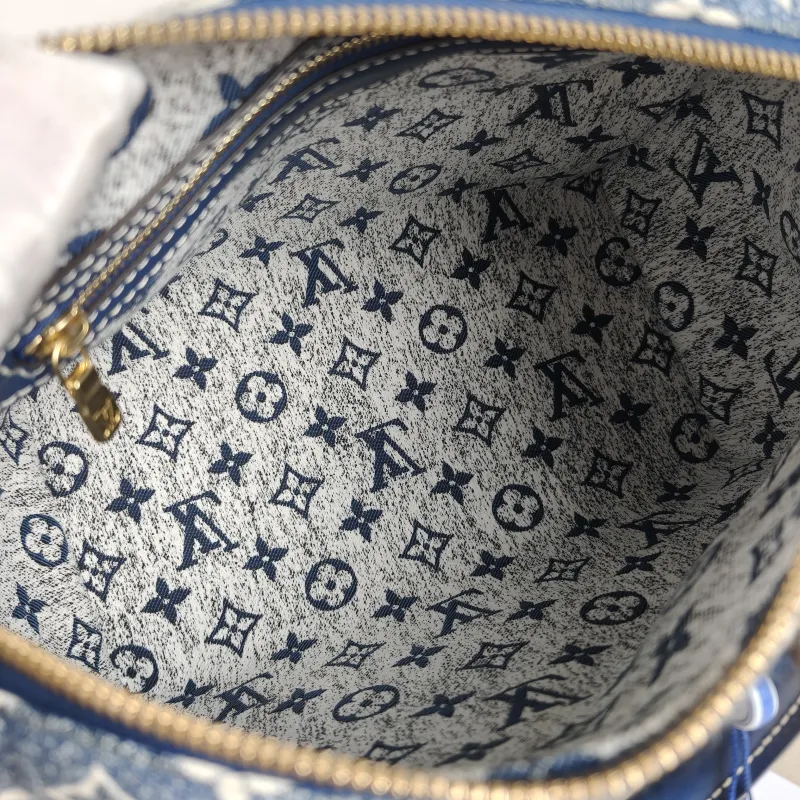 Louis Vuitton Crossbody Bag Speedy25 Blue Medium 25 × 15 × 19 cm — detail view 5 of 11