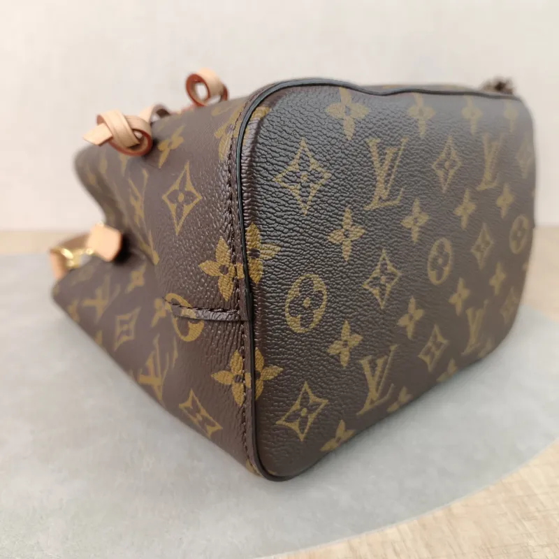 Louis Vuitton Crossbody Bag NÉONOÉ Bucket Bag BB Monogram PVCBB20 × 13 × 20 cm — detail view 3 of 13