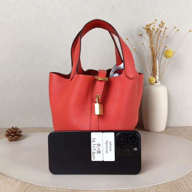 Hermès Top Handle Bag Picotin Lock 18 18S3 Red TC Calfskin Small18 × 13 × 18 cm — cover view 5 of 5
