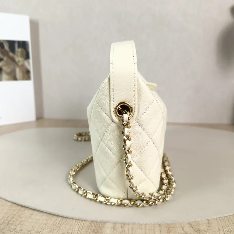 Chanel Crossbody Bag Crossbody Bag White Grained Calfskin One Size 16 × 6.5 × 13 cm — detail view 2 of 11