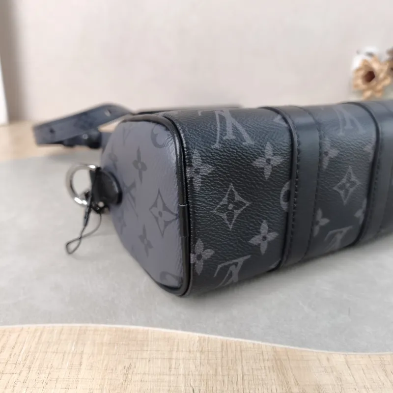 Louis Vuitton Crossbody Bag Keepall XS Monogram PVC Mini 21 × 9 × 12 cm — detail view 6 of 10