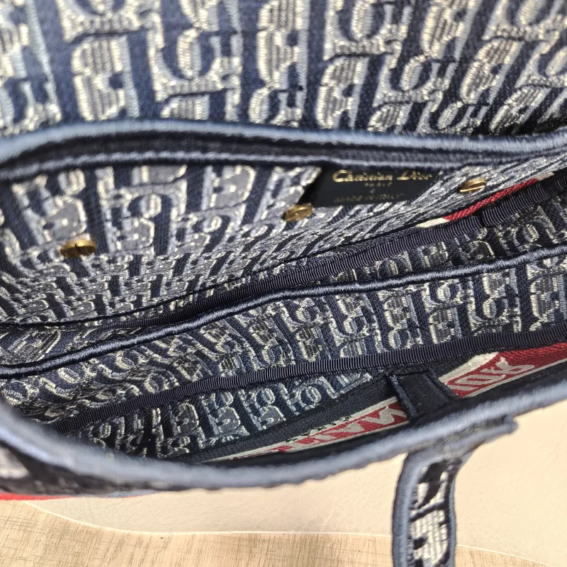 DIOR Top Handle Bag Saddle Blue Canvas Medium25.5 × 6.5 × 20 cm — detail view 10 of 13