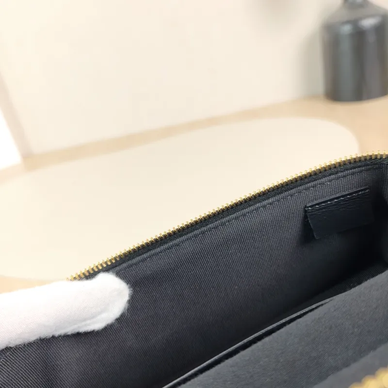 Chanel Crossbody Baglp Box Bag Top Handle Crossbody Bag Black Calfskin One Size19.5 × 5 × 17 cm — detail view 1 of 13
