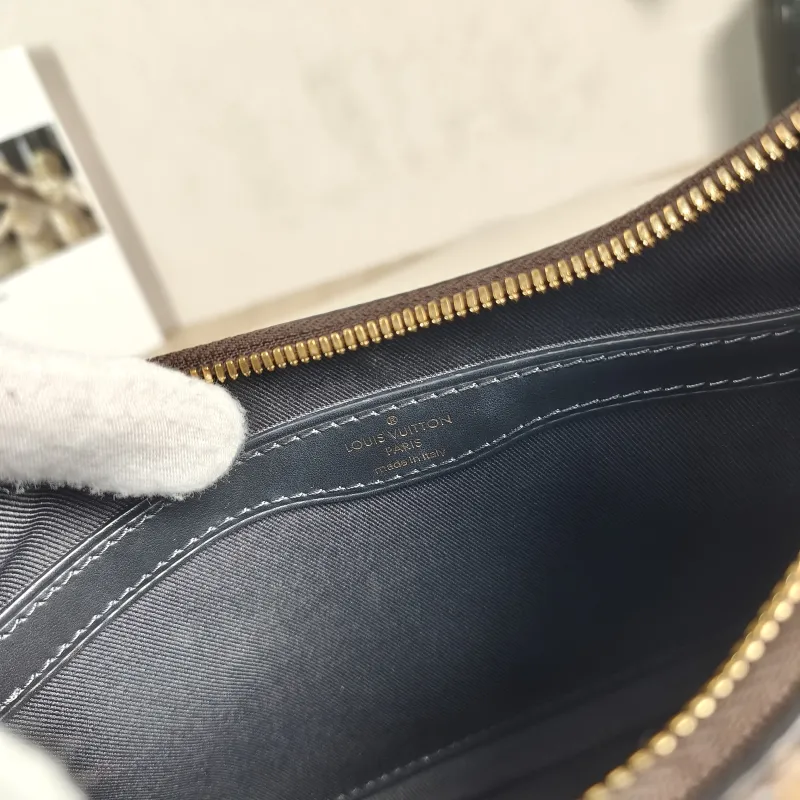 Louis Vuitton Crossbody Bag Boulogne PVC Small 26 × 9.5 × 16 cm — detail view 1 of 9