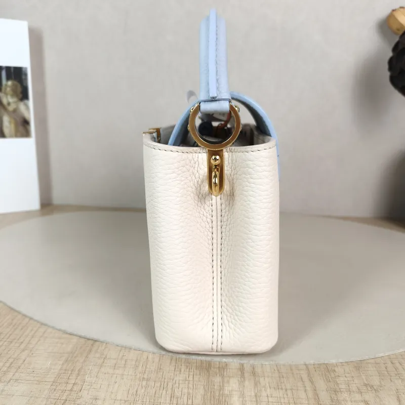 Louis Vuitton Shoulder Bag Capucines Blue White Calfskin Mini 21 × 8 × 14 cm — detail view 1 of 14