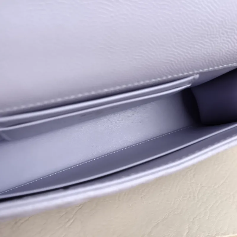 Chanel Crossbody Bag kelly Grained Calfskin One Size 18 × 4.5 × 10 cm — detail view 10 of 11