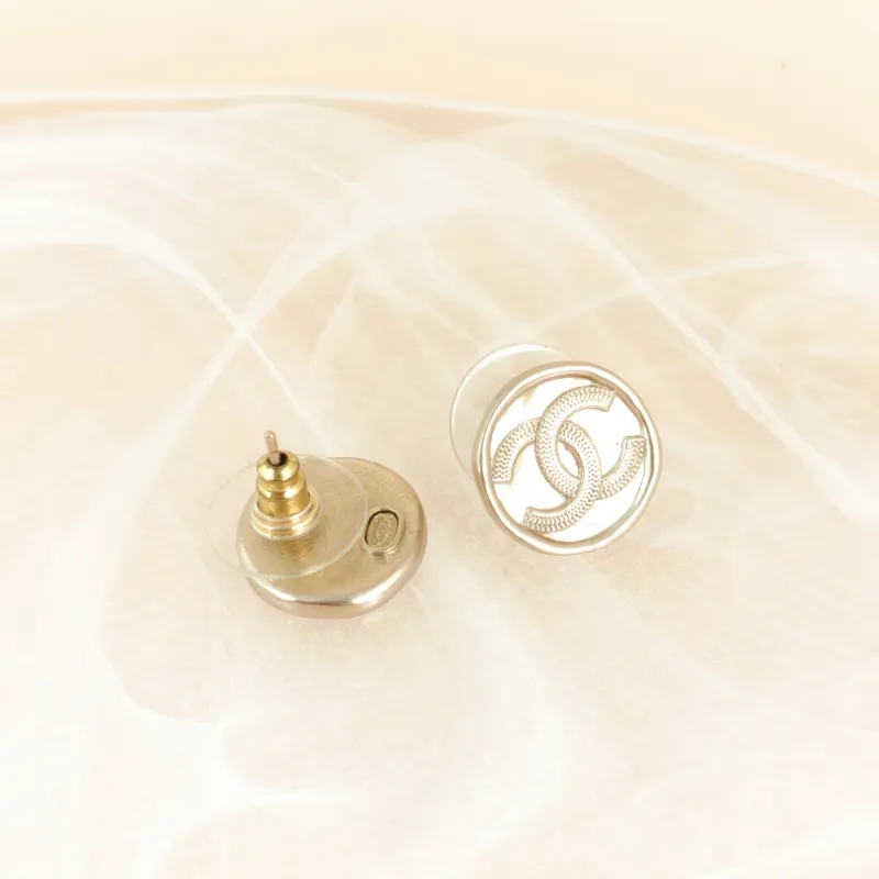 Chanel Earrings Gold One Size — cover view 4 of 6