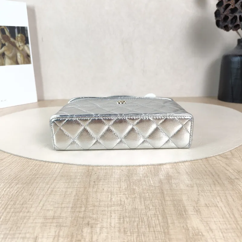 Chanel Top Handle Bag lp Silver Waxed Leather One Size19.5 × 5 × 17 cm — cover view 3 of 5