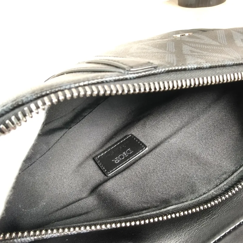 DIOR Crossbody Bag saddle Black PVC · Calfskin One Size 26 × 4.5 × 19 cm — detail view 2 of 11