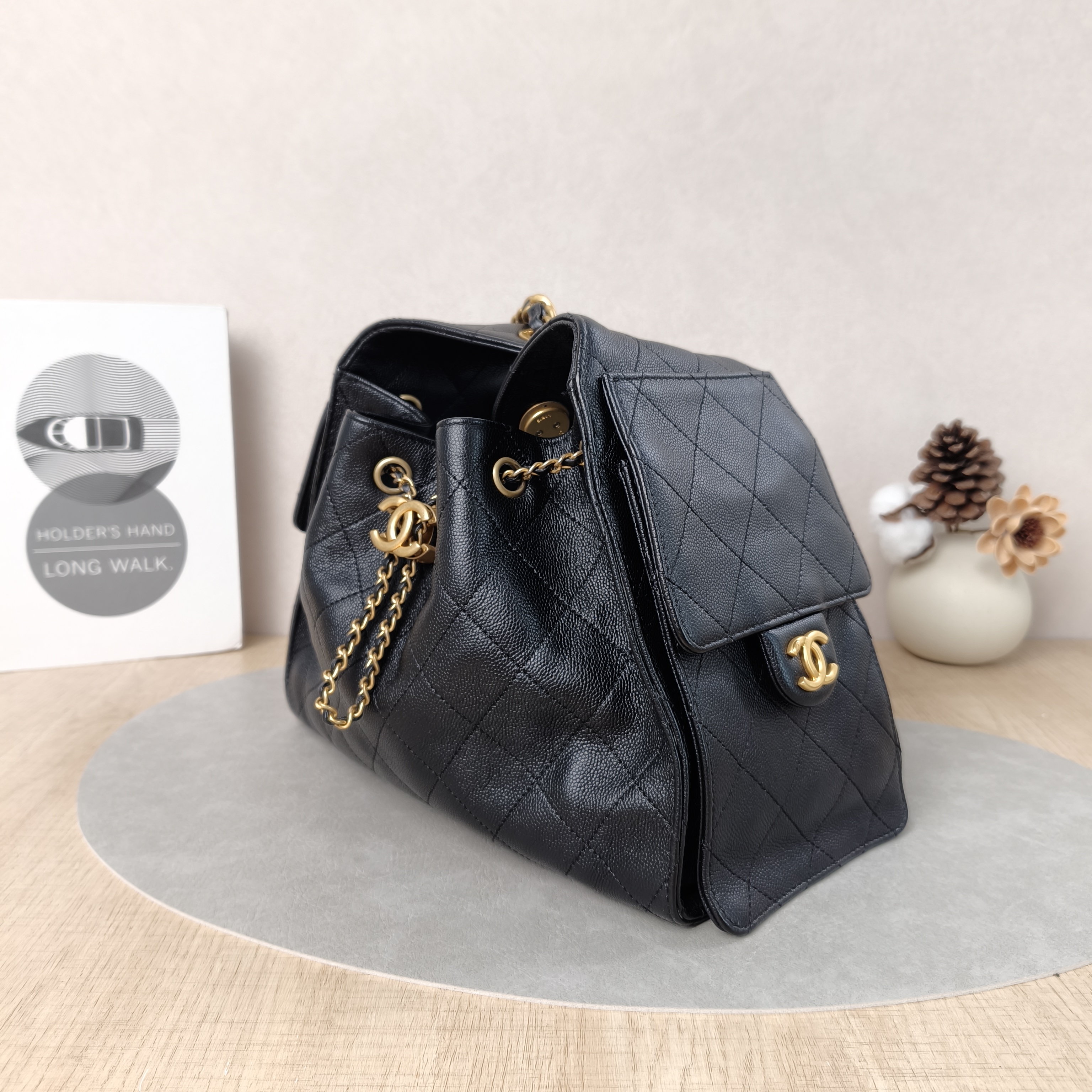 Chanel Shoulder Bag25Bag Black Grained Calfskin Small26 × 14 × 30 cm — cover view 3 of 5