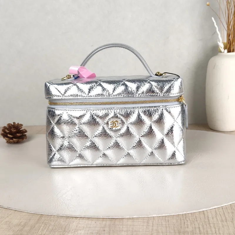 Chanel Crossbody Baglp Box Bag Top Handle Crossbody Bag Silver Calfskin One Size19.5 × 5 × 17 cm