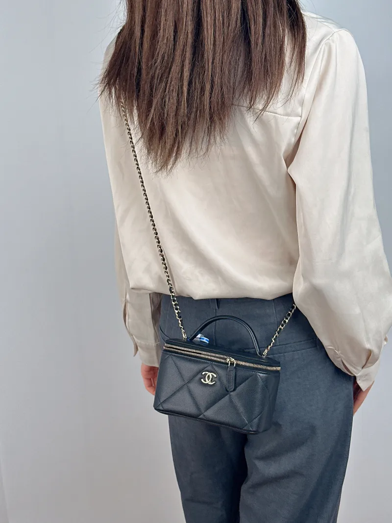 Chanel Crossbody Bag Edition Black Grained Calfskin Mini 16 × 8 × 9.5 cm — on-model view 2 of 2