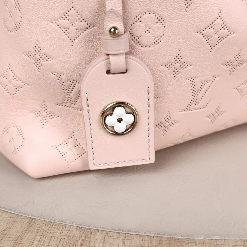 Louis Vuitton Crossbody Bag BUNDLE Pink Calfskin Medium 28 × 11.5 × 20 cm — detail view 6 of 11