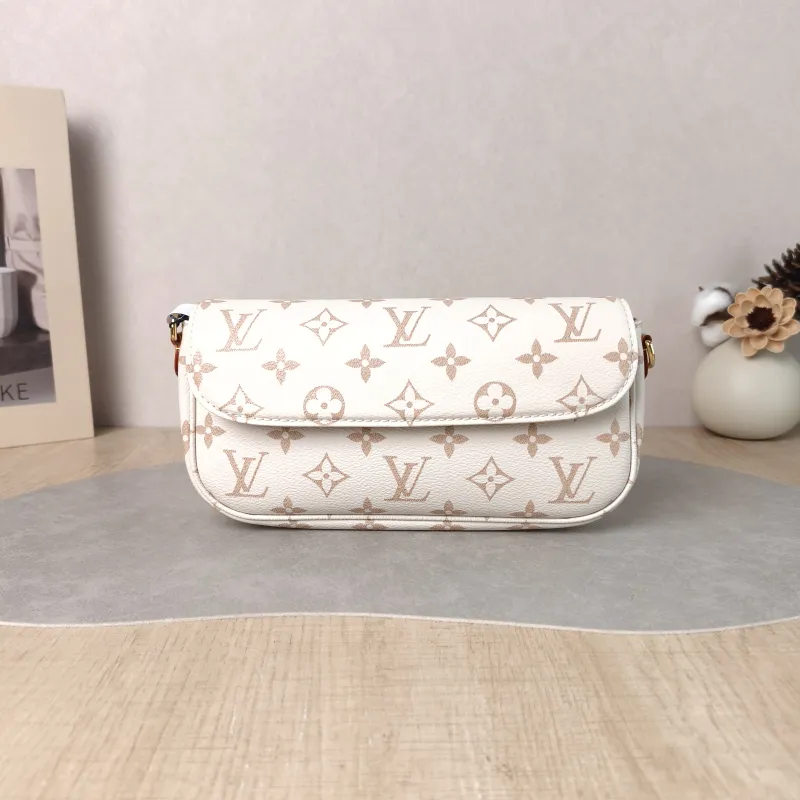 Louis Vuitton Crossbody Bag IVY · Beige PVC Small 23.5 × 4.3 × 12 cm