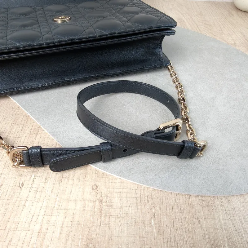 DIOR Crossbody Bag My Chain Bag Black Lambskin One Size 24 × 6.5 × 15 cm — detail view 1 of 14