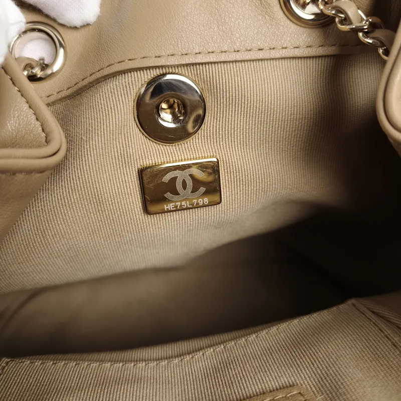 Chanel Backpack Duma Taupe Calfskin Small18 × 12 × 18.5 cm — detail view 5 of 13