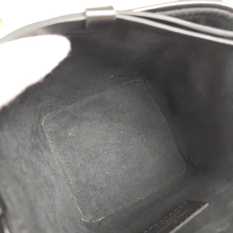Louis Vuitton Crossbody Bag NOÉ PURSE LV CHARMS Monogram PVC Mini 11.5 × 11.5 × 11.5 cm — detail view 4 of 10