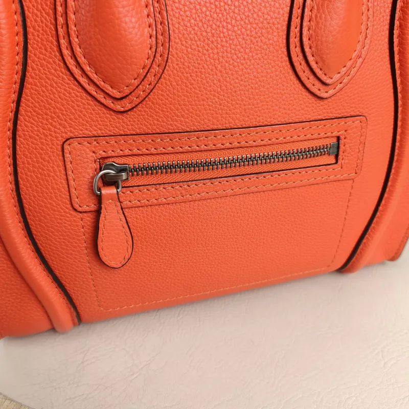 CELINE Top Handle Bag Luggage Micro Red Calfskin Medium26 × 13 × 27 cm — detail view 1 of 12