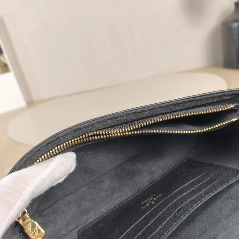 Louis Vuitton Crossbody Bag IVY Black Empreinte Embossed Calfskin Monogram Small23.5 × 4.3 × 12 cm — detail view 6 of 13