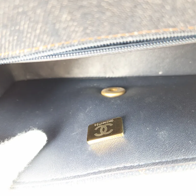 Chanel Crossbody Bag Classic Flap Large Mini CF Mini Navy mini 20 × 6 × 12 cm — detail view 11 of 12