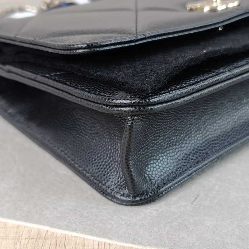 Chanel Crossbody Bag 25k woc Black Calfskin 19.2 × 3.5 × 12.3 cm — detail view 8 of 12