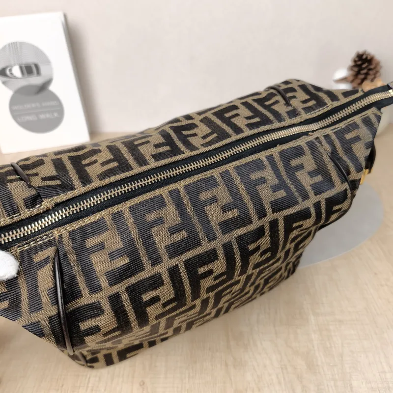 FENDI Top Handle Bag Top Handle Bag Monogram Canvas One Size26 × 6 × 21 cm — detail view 15 of 17