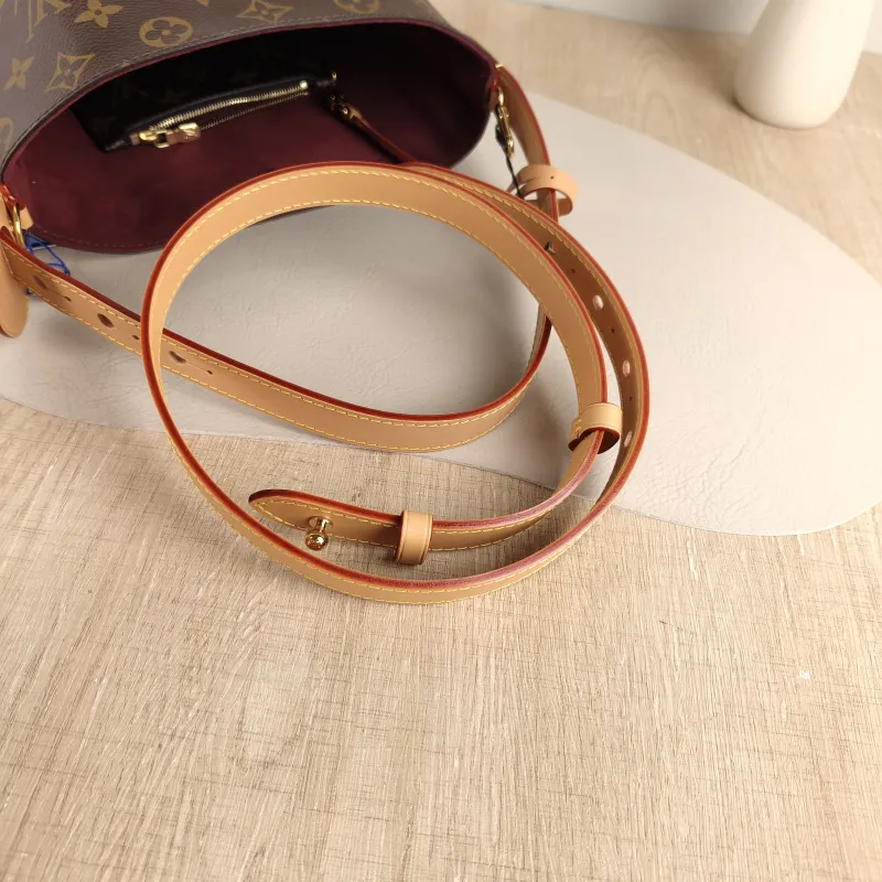 Louis Vuitton Top Handle Bag ALL IN BB Monogram PVC BB 16 × 12 × 18 cm — detail view 7 of 11